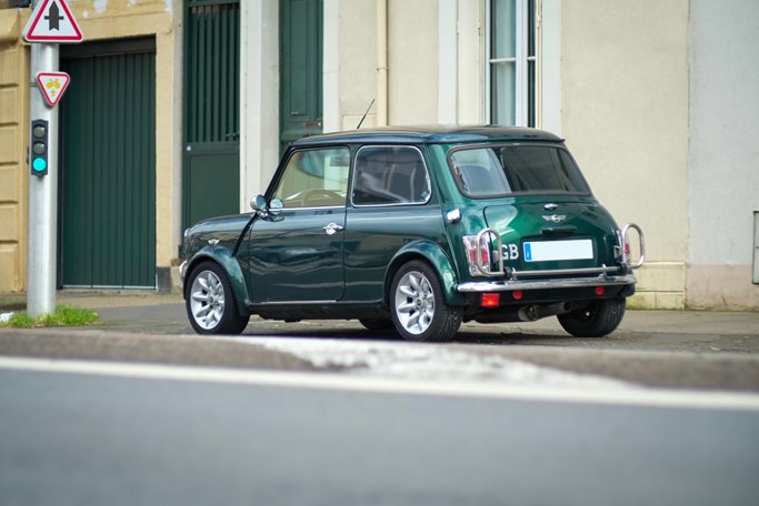 Mini